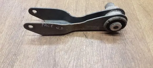 Jaguar F-Pace Rear control arm T4A4225