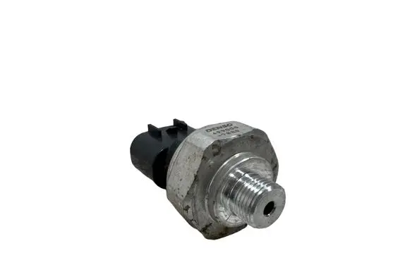 Toyota RAV 4 (XA40) Air conditioning (A/C) pressure sensor 4990007880