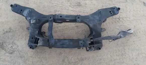 Renault Koleos II Rear axle beam 820937818