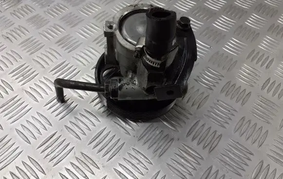 Volvo S40 Electric power steering pump 8200071050