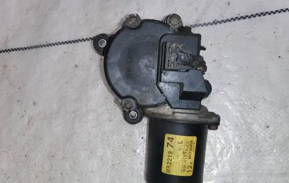 Mitsubishi Pajero Sport I Wiper motor MR2219