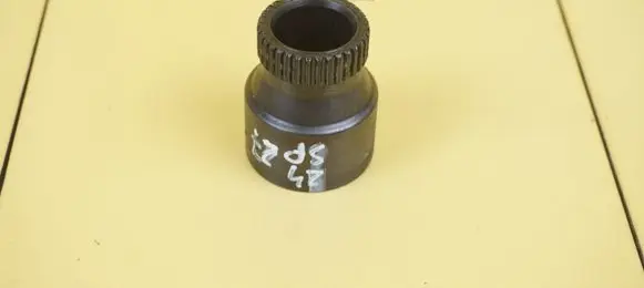 Mercedes-Benz C W204 Fuel injection high pressure pump 651913