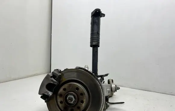 Rear wheel hub spindle/knuckle