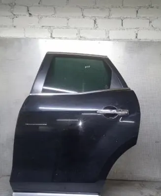 Mazda CX-7 Rear door