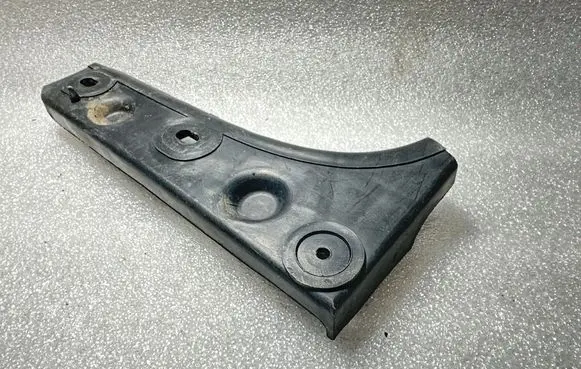 Audi A6 S6 C5 4B Front bumper mounting bracket 4B0807283B