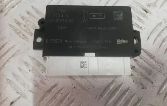 Opel Combo E Parking PDC control unit/module 9832121280 E172958 1902201060