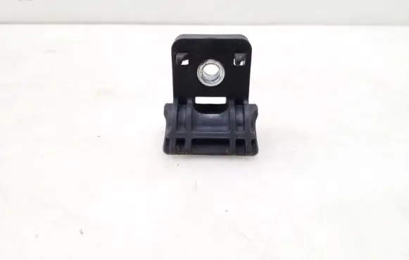 Opel Astra J Radiator mount bracket 13250318
