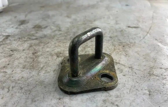 Nissan Patrol Y61 Trunk lock loop 