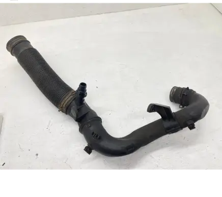 Audi A3 S3 8L Intercooler hose/pipe 1J0129654S