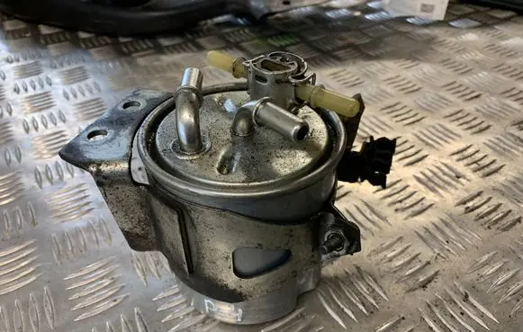 Nissan Qashqai Fuel filter 