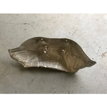 Volkswagen Touareg III Heat shield in engine bay 4M0825621H