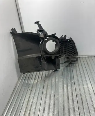 BMW 3 F30 F35 F31 Fog light bracket 8062634 18648510