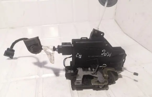 Audi A2 Rear door lock 1J0973714 8Z0971687A