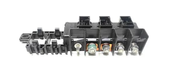 Volkswagen PASSAT B5 Fuse module 8L0941822A