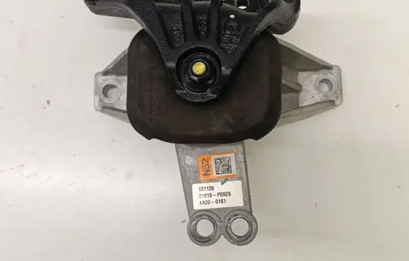 Hyundai Tucson IV NX4 Engine mount bracket 21810P0525