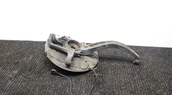 Front wheel hub