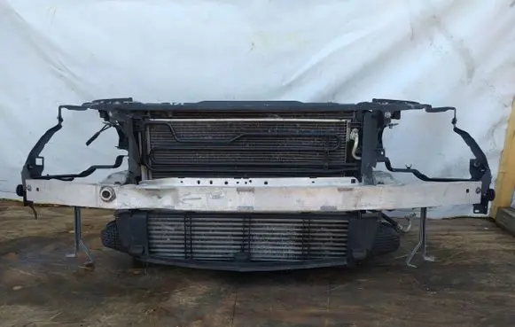 Mercedes-Benz C W204 Radiator support slam panel A2046200072