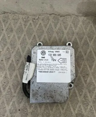 Volkswagen Sharan Airbag control unit/module 1C909605 5WK3121 29010209C