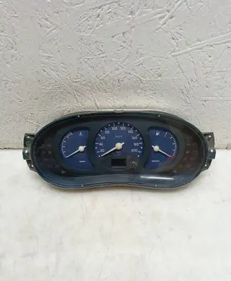 Speedometer (instrument cluster)