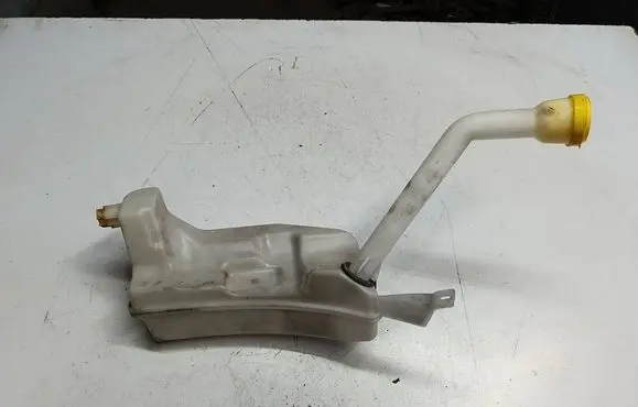 Renault Captur Windshield washer fluid reservoir/tank 289107623RU5 289107623R 289104294R