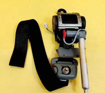 Nissan Micra Front seatbelt 542248661