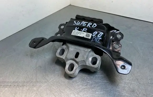 Skoda Superb B8 (3V) Gearbox mount 5Q0199555AD