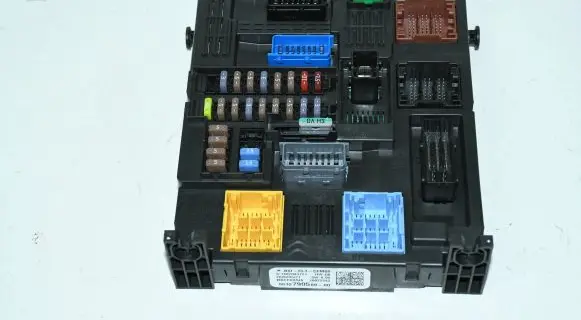 Citroen C3 Fuse module 9830790580