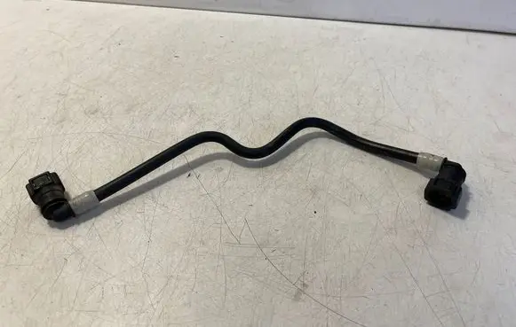 Audi Q7 4M Fuel line pipe 4M0201220E