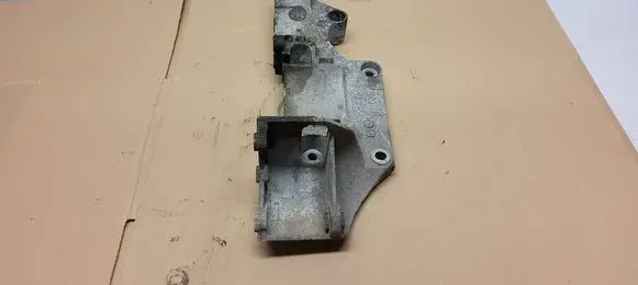 Volkswagen Transporter - Caravelle T5 Generator/alternator bracket 045903143F