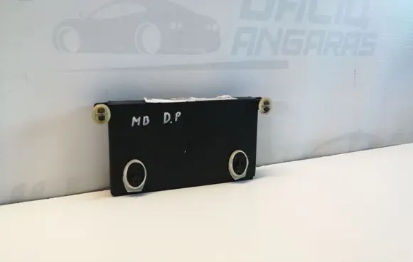 Mercedes-Benz E W211 Door control unit/module 2118701226 00401702