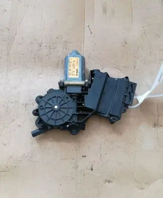 Volkswagen Sharan Front door window regulator motor
