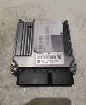 BMW 3 E90 E91 Engine control unit/module 1039S16471 7803372 031617650
