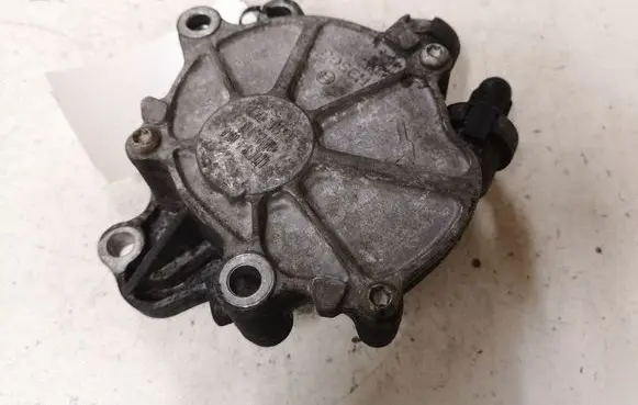 Jaguar XF X250 Vacuum pump 4R8Q2A451AF
