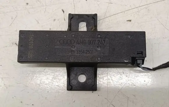 Audi A4 S4 B9 Keyless (KESSY) go control unit/module 4M0907247