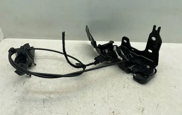 Mercedes-Benz E W212 Seat back rest lock catch A2129200176 1611