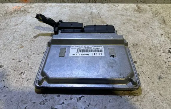 Audi A4 S4 B6 8E 8H Engine control unit/module 8E0906018AH 5WP40170