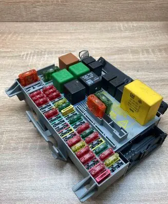 Opel Vectra B Fuse box set 90504534