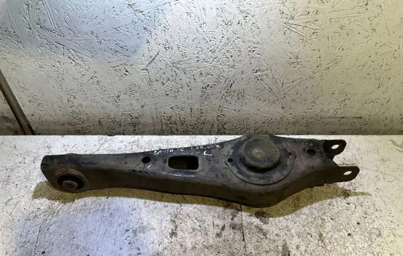 Hyundai Santa Fe Rear upper control arm/wishbone