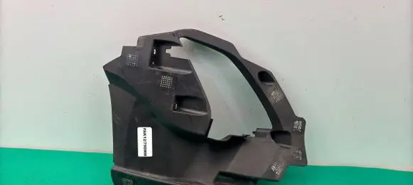 Ford Focus Fog light bracket JX7B-17E888