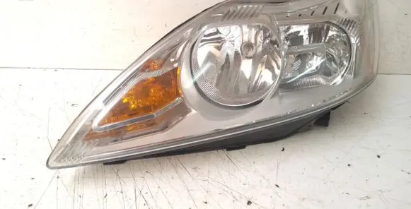 Ford Focus Headlight/headlamp 8M5113W030AD