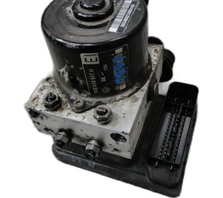 Volkswagen Golf V Trunk lid opening control unit 