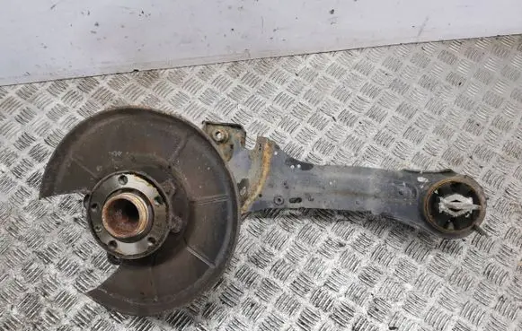 Volvo S60 Rear wheel hub
