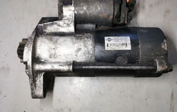 Nissan Navara D40 Starter motor 23300EB30B M008T76072ZE