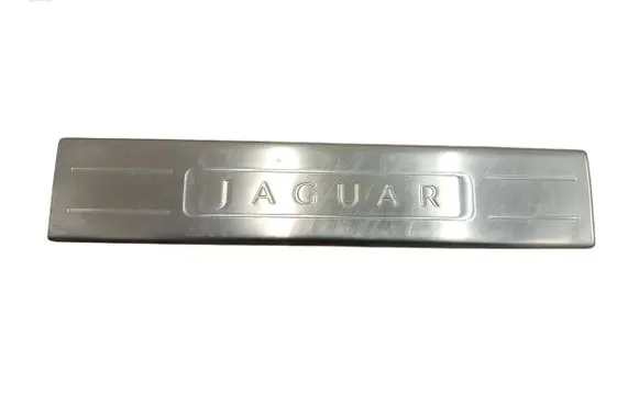 Jaguar XJ X351 Front sill trim cover AW9313200