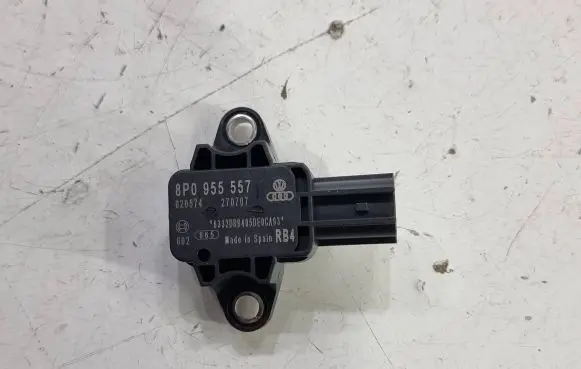 Audi A4 S4 B7 8E 8H Airbag deployment crash/impact sensor 8P0955557 270707 020574