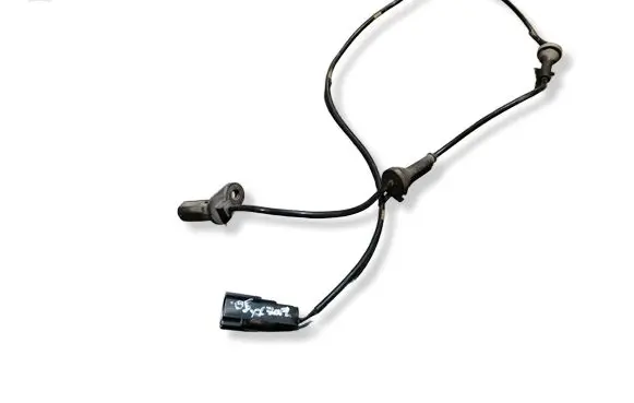 Volvo XC70 ABS brake wheel speed sensor 9496961