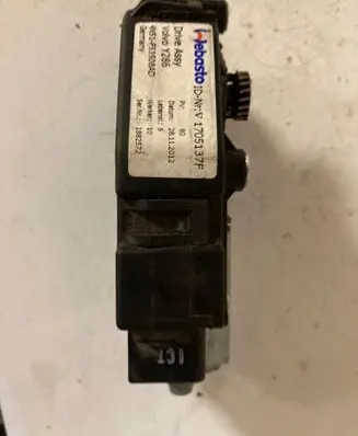 Volvo S60 Sunroof motor/actuator 39817354
