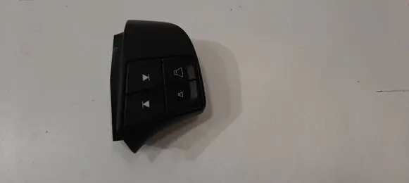 Steering wheel buttons/switches