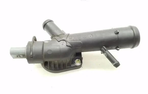 Volkswagen Polo V 6R Engine coolant pipe/hose 03L121131F