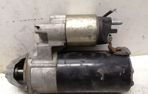 Mercedes-Benz A W168 Starter motor 0001108217 A0051517401